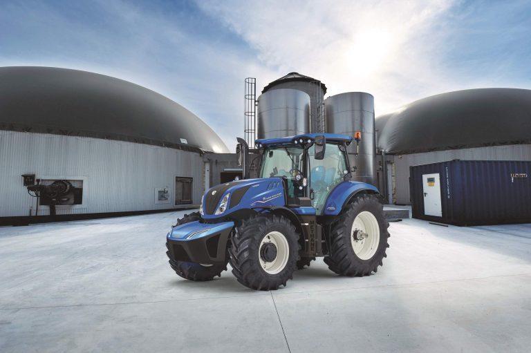 Tracteur au méthane New Holland en production