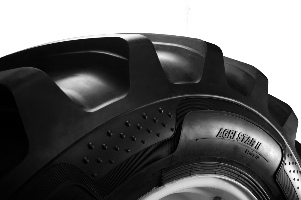 Alliance établit une nouvelle norme pour les pneus de tracteur avec l’Agri Star II