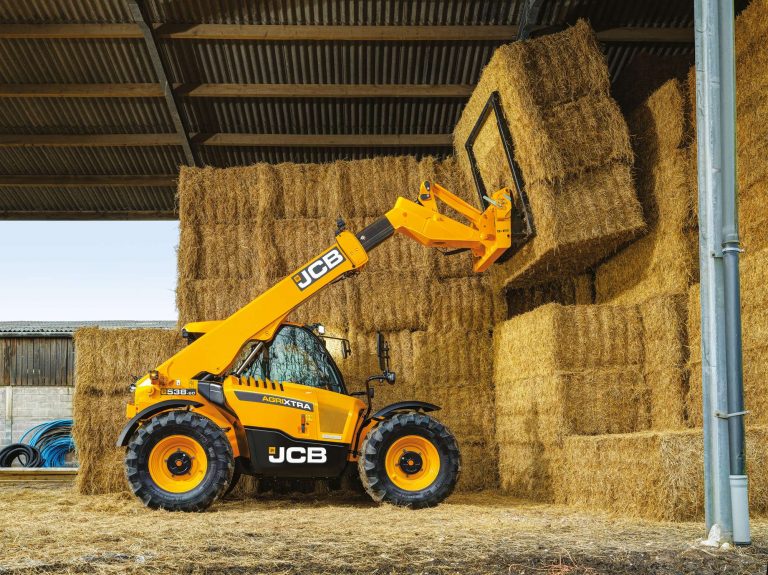 Plus de puissance pour les nouveaux chargeurs télescopiques JCB