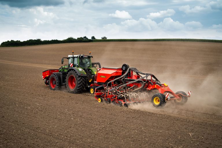 Väderstad combine tous les types de semences dans une seule machine