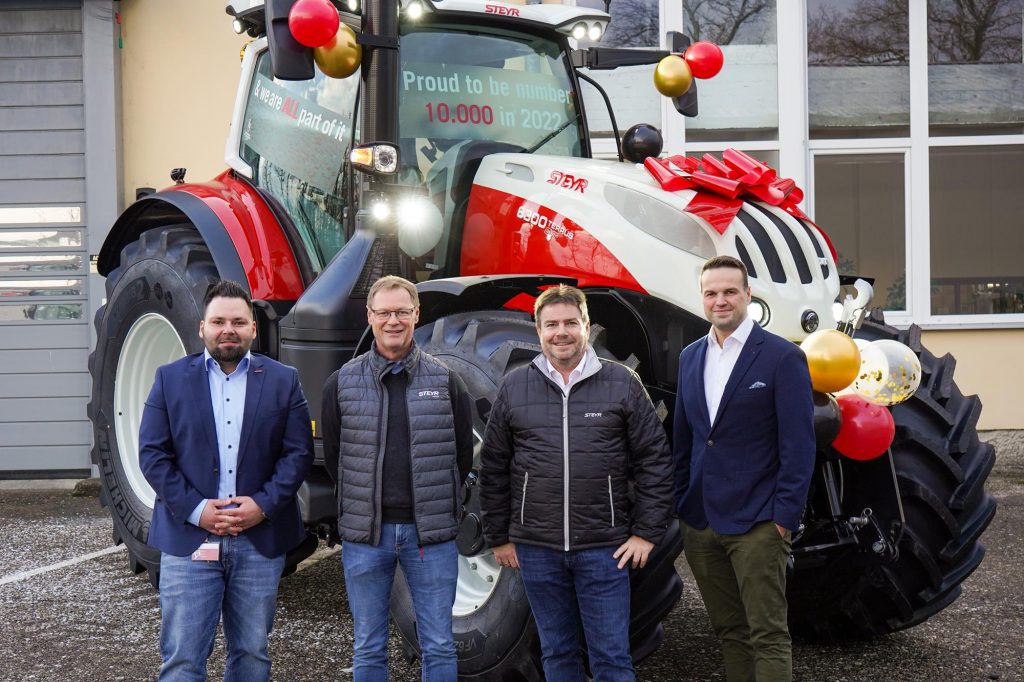 10 000 tracteurs pour 2022 à St-Valentin