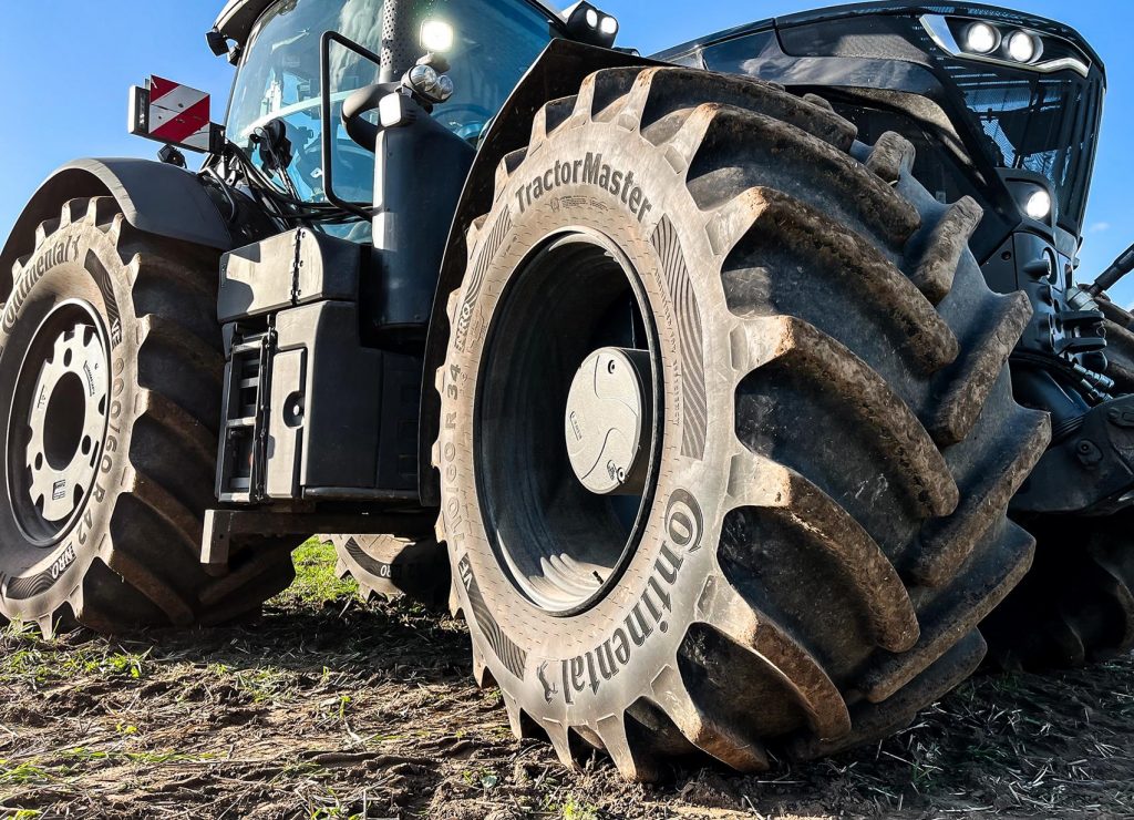 Nouvelle taille de pneu pour les tracteurs de forte puissance chez Continental