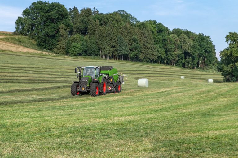 Fendt automatise les presses Rotana