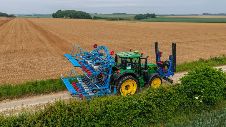 Monosem commercialise un semoir électrique pour légumes