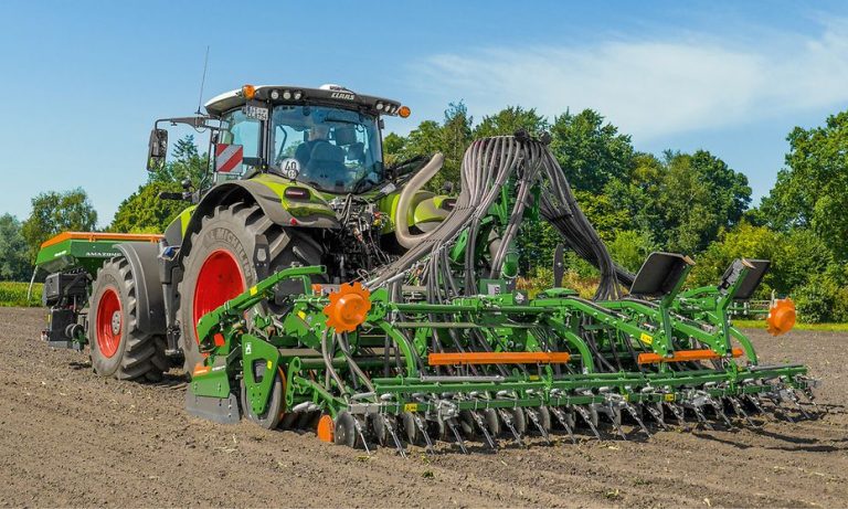 Amazone présente sa nouvelle série de herses rotatives KE 02 Rotamix