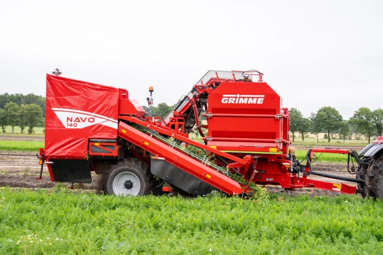 Grimme présente son propre arracheuse à courroies, le Navo 140