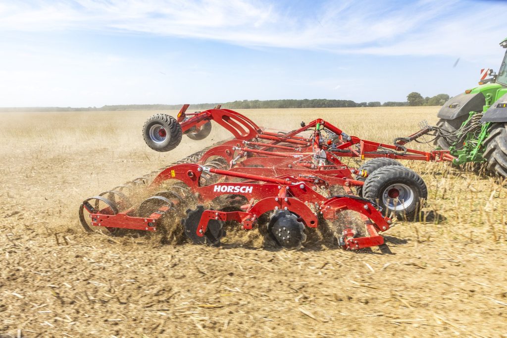 Horsch élargit les possibilités de configuration du Joker RT avec un châssis de rouleaux pendulaire ou rigide