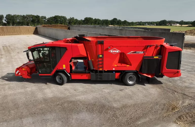 Kuhn mise, avec son nouveau modèle Antea, sur une alimentation plus intelligente et une automatisation accrue