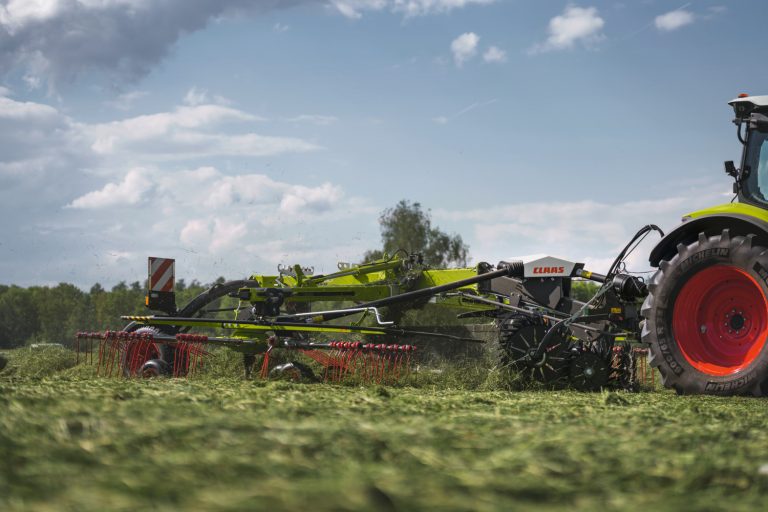 Claas développe un retourneur d&rsquo;andains pour les andaineuses Liner