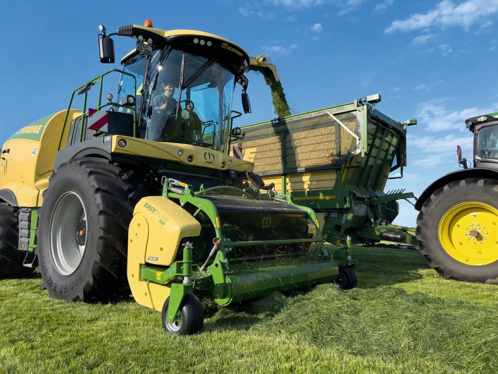 Krone propose deux nouveaux accessoires frontaux pour le BiG X